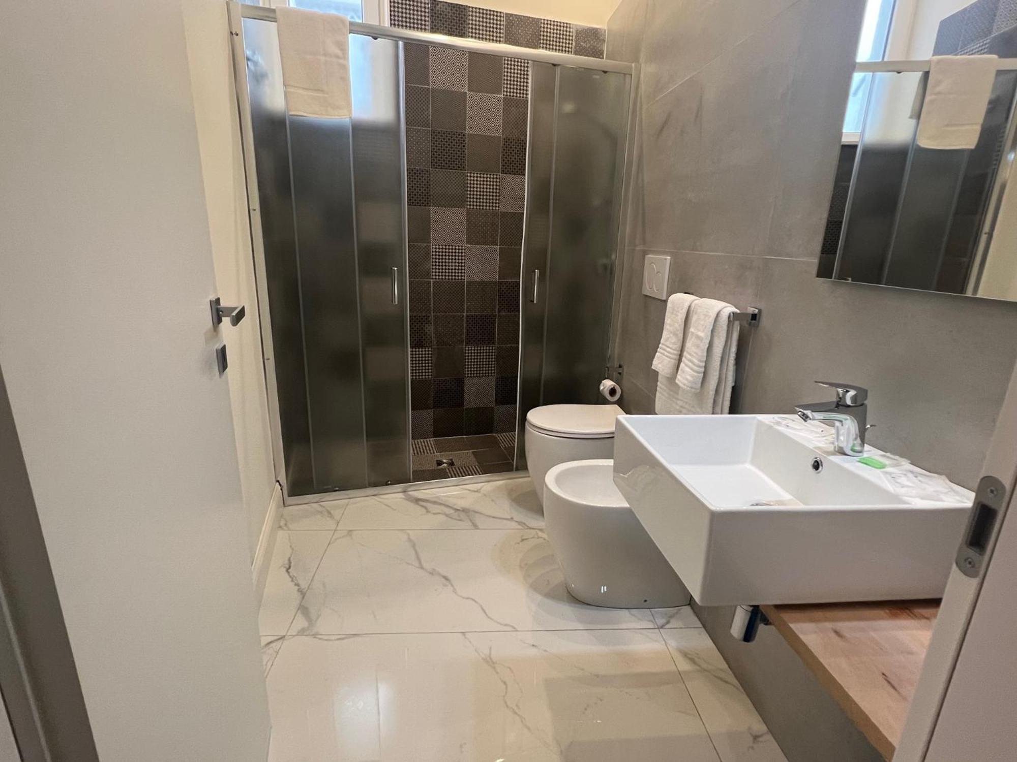 Motta Palace Apartments & Rooms Motta SantʼAnastasia エクステリア 写真